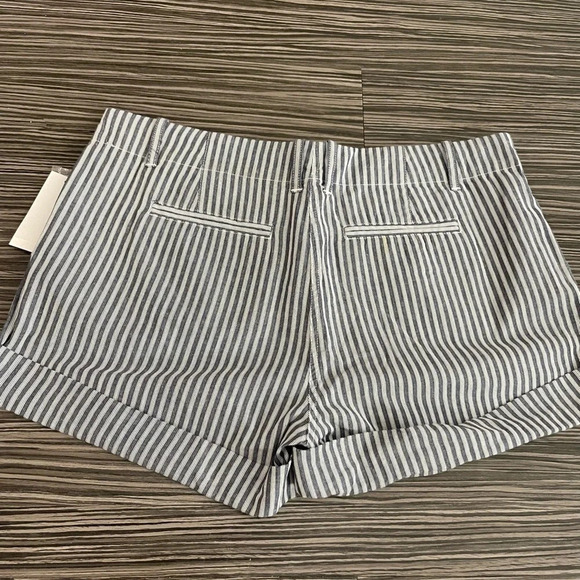 NWT JOIE Gray White 100% Cotton Striped Seersucker Linen Shorts Size 2 - Picture 7 of 8